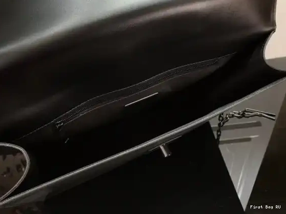 Firstbag BRIEFCASE LOUIS ROBUSTO VUITTON 0520